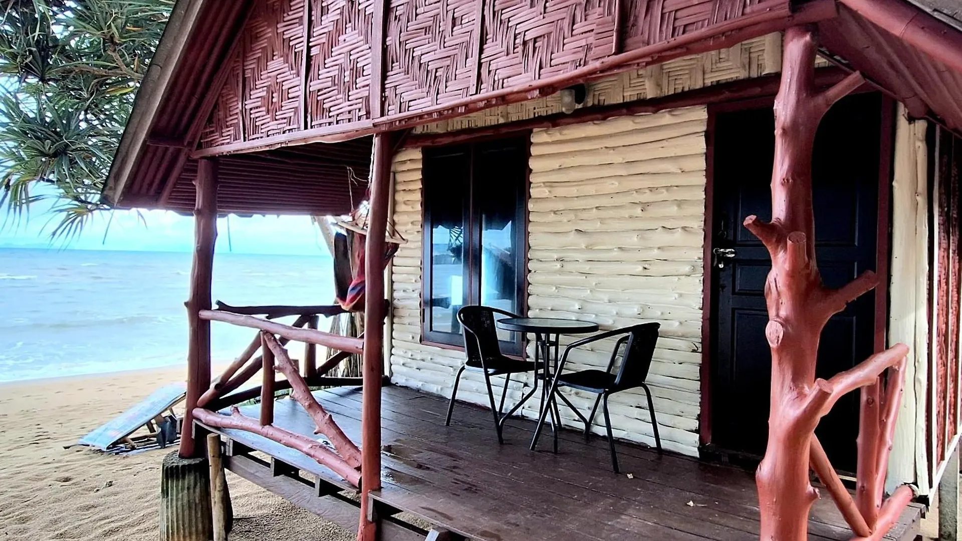 Breizh Cape Beach Bungalows Ko Lanta Thaïlande