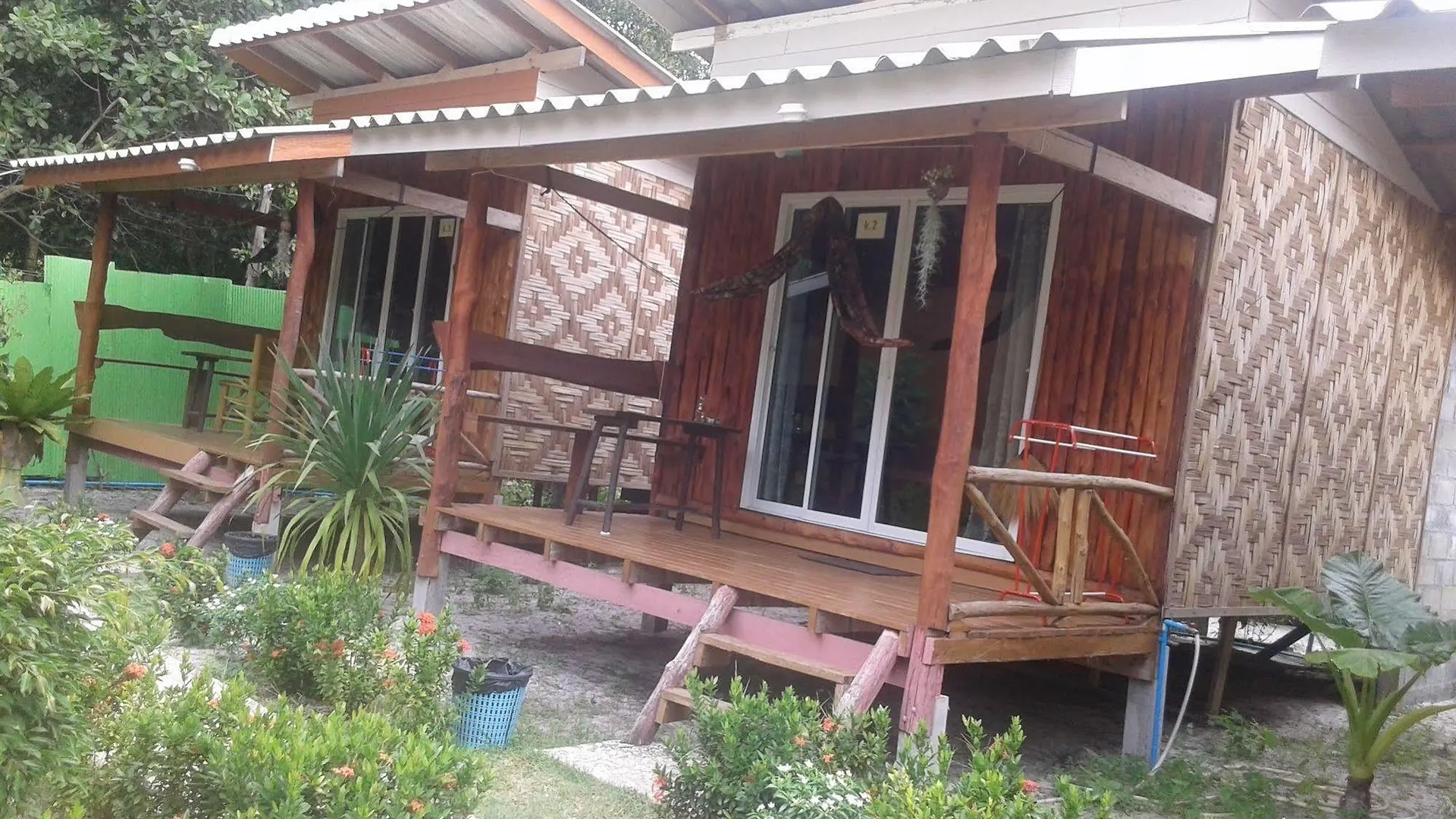Breizh Cape Beach Bungalows Ko Lanta Lodge
