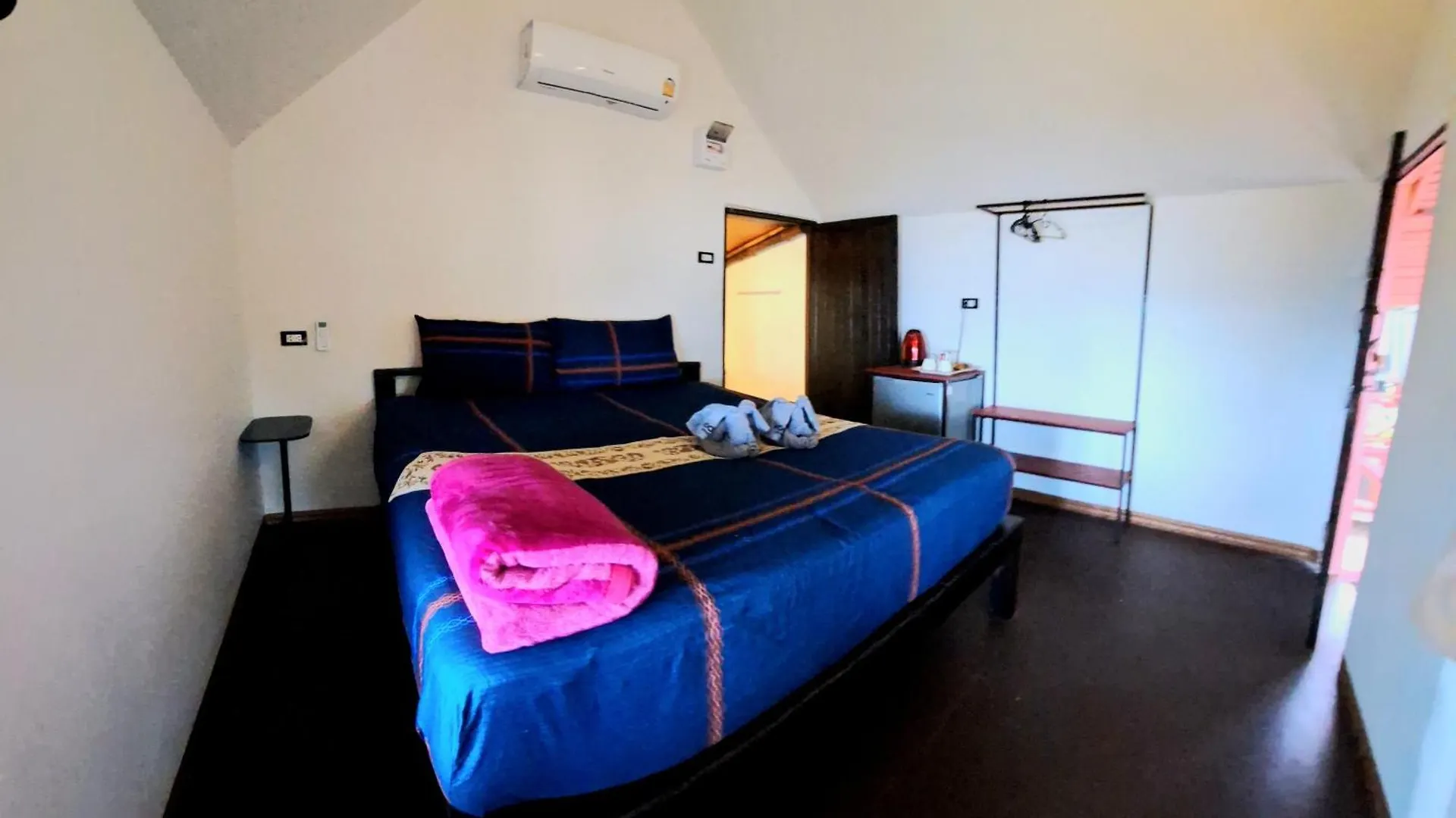 Breizh Cape Beach Bungalows Koh Lanta